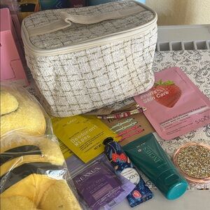 Beauty bundle with makeup bag and Disney Pooh